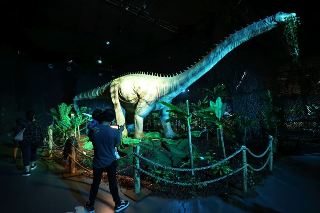 dino1.jpg