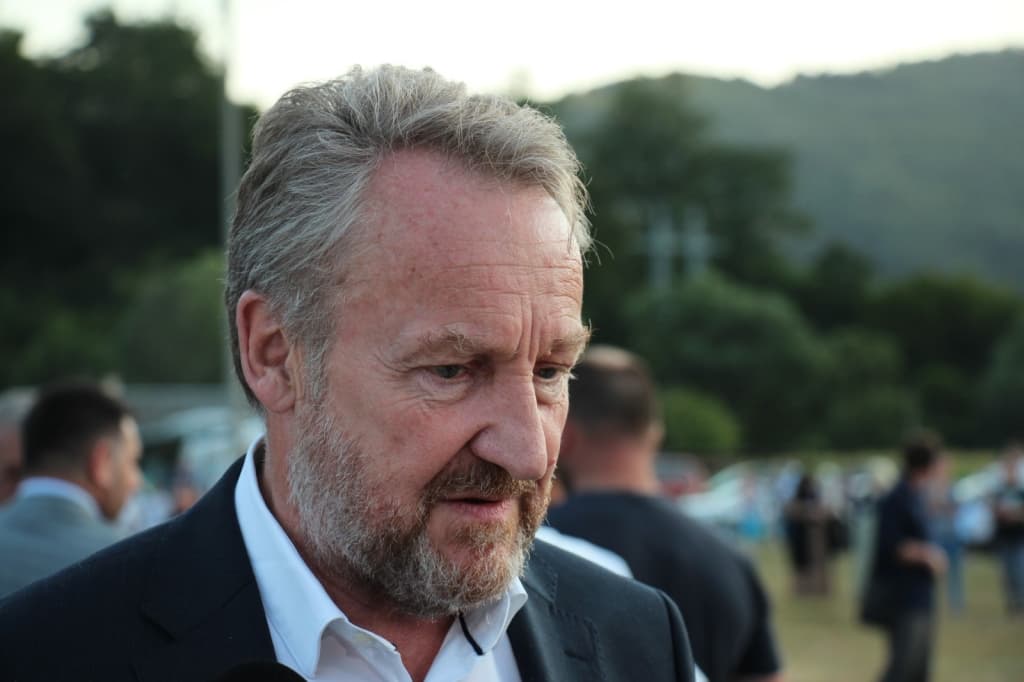 Bakir Izetbegović.jpg