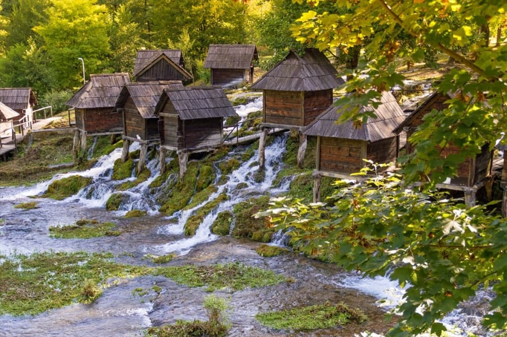 AA-20220808-28599389-28599377-BIH_JAJCE_PLIJENI_PAZNJU_PRIRODNIM_LJEPOTAMA_I_KULTURNOHISTORIJSKIM_NASLIJEDEM.jpg