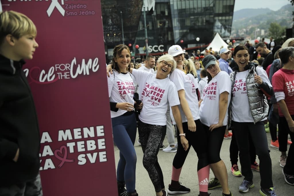 AA-20220925-28985805-28985796-RACE_FOR_THE_CURE_U_SARAJEVU_HILJADE_UCESNIKA_IZ_SVIH_DIJELOVA_BIH_U_BORBI_PROTIV_KARCINOMA_DOJKE.jpg