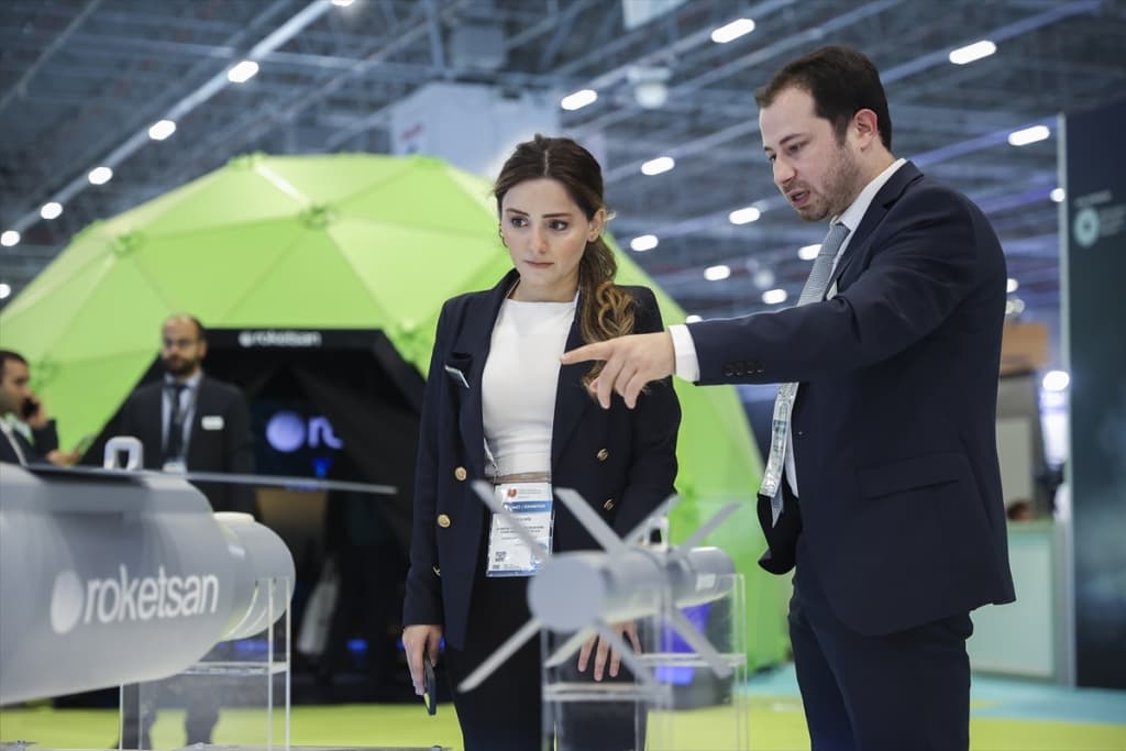 AA-20221026-29256948-29256935-SAJAM_ODBRAMBENE_I_VAZDUHOPLOVNE_INDUSTRIJE_SAHA_EXPO_U_ISTANBULU.jpg