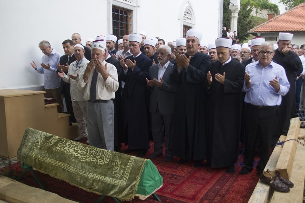 dzenaza adem ef (5).jpg