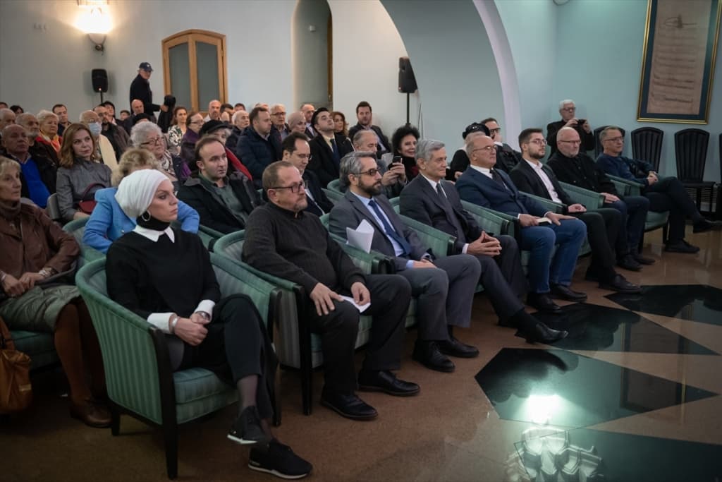 AA-20221128-29580075-29580062-PRIZNANJE_SEDMICNIKA_STAV_U_BOSNJACKOM_INSTITUTU_DODIJELJENE_NAGRADE_25_NOVEMBAR.jpg