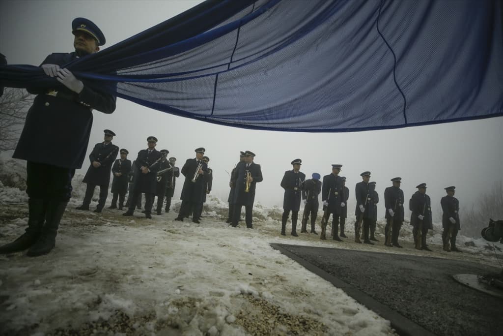 AA-20230301-30440887-30440880-PODIZANJEM_ZASTAVE_NA_HUMU_POCELO_OBILJEZAVANJE_DANA_NEZAVISNOSTI_BIH.jpg
