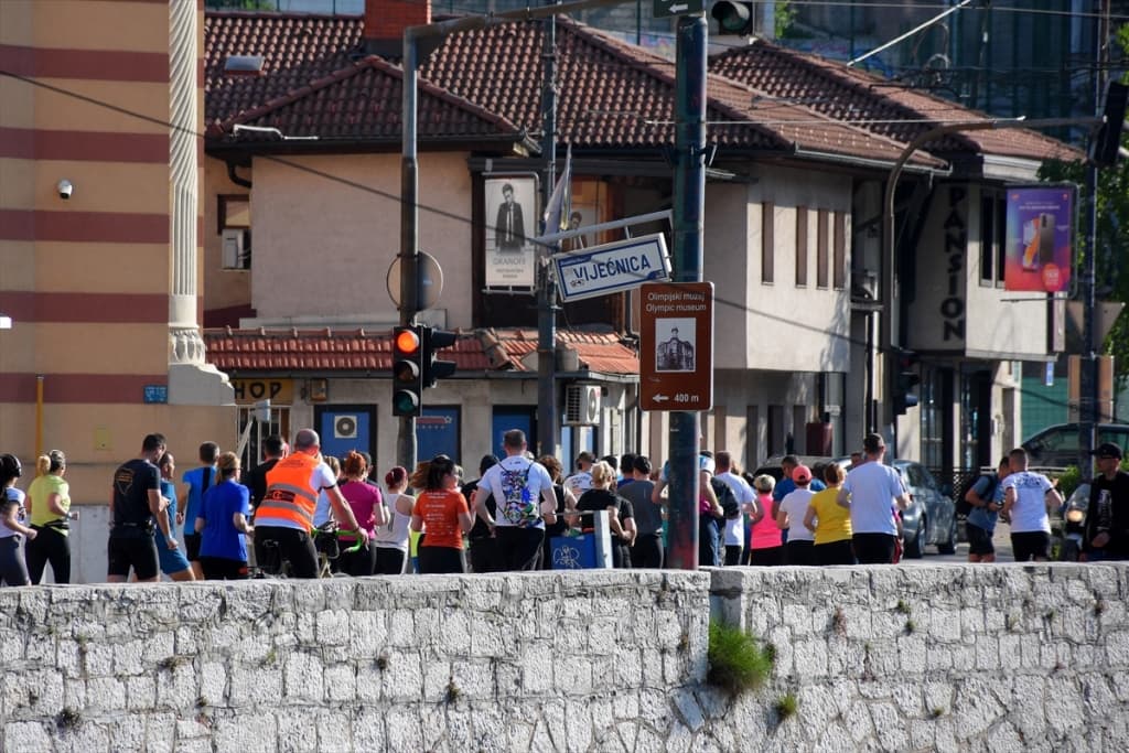 AA-20230507-31068653-31068624-SARAJEVO_MARATHON_OKUPIO_1700_TRKACA_IZ_41_DRZAVE.jpg