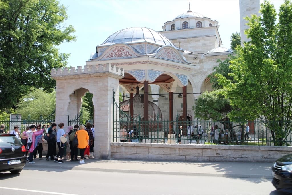 AA-20230507-31070313-31070293-BIH_U_FERHATPASINOJ_DZAMIJI_U_BANJALUCI_OBILJEZEN_DAN_DZAMIJA_I_DZEMATA.jpg