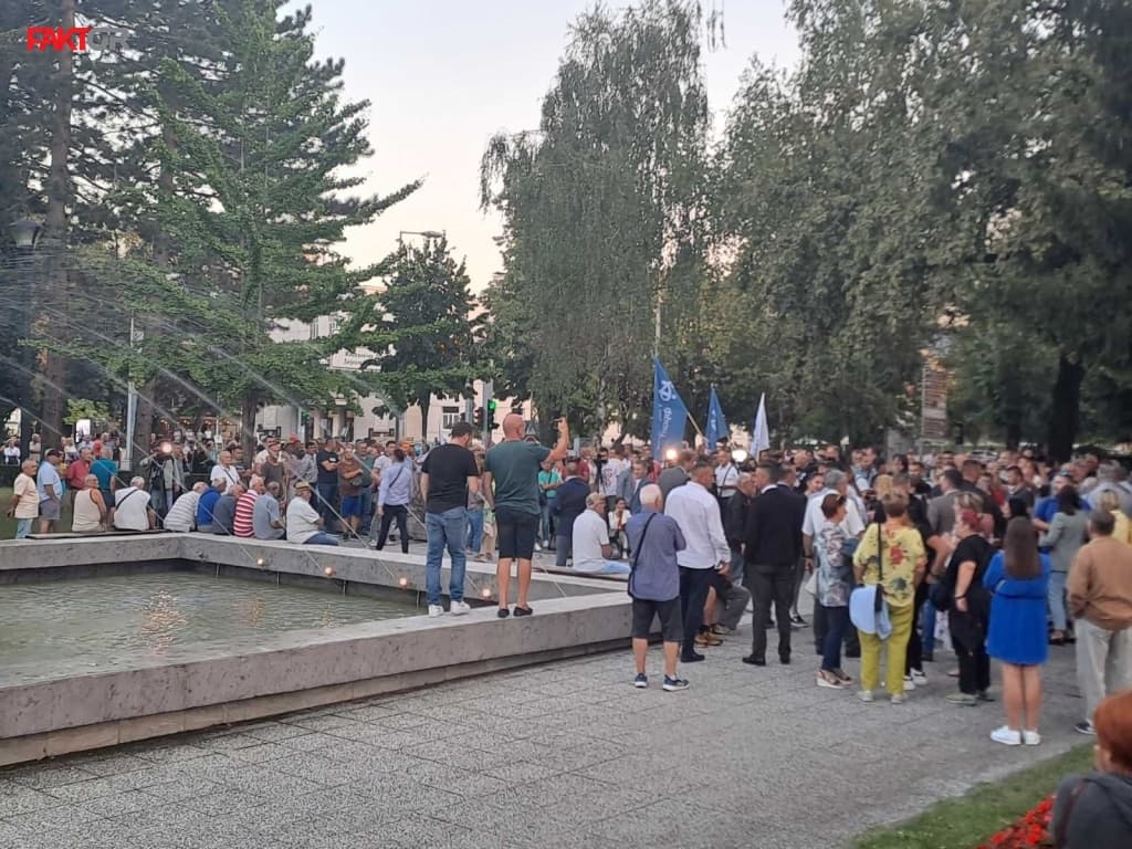 skupština na otvorenom bl 1.jpg