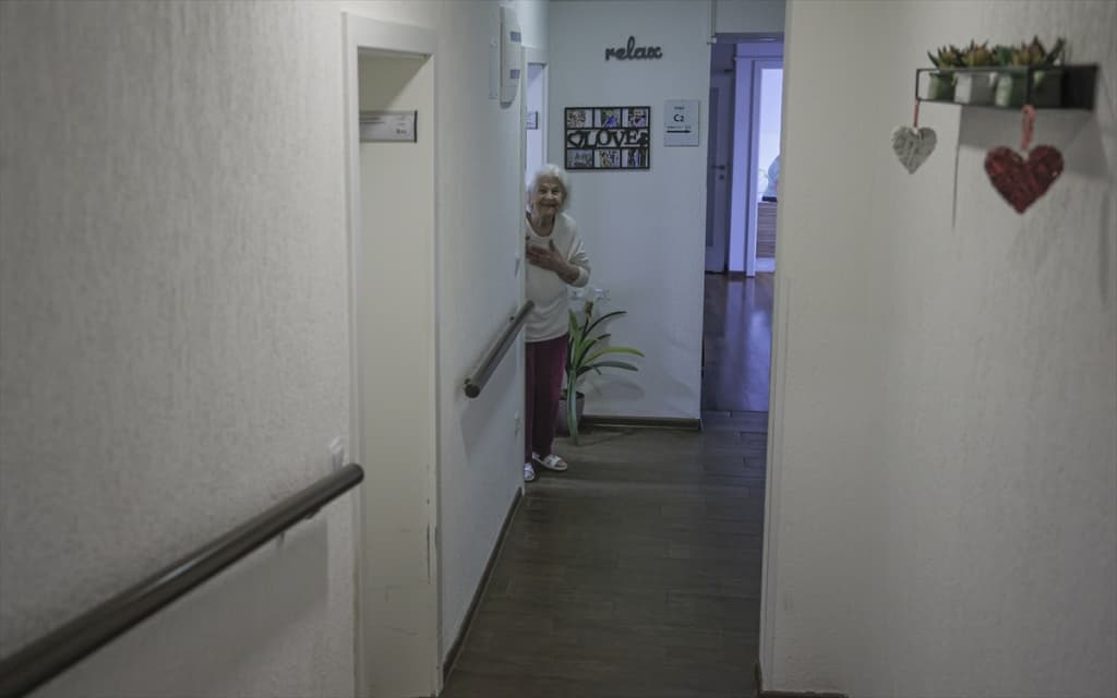 AA-20231001-32284506-32284492-ZIVOT_U_DOMOVIMA_ZA_STARIJE_MUHAREM_SE_VRATIO_IZ_MRTVIH_ISPLANIRAO_SEBI_SVAKI_DAN.jpg