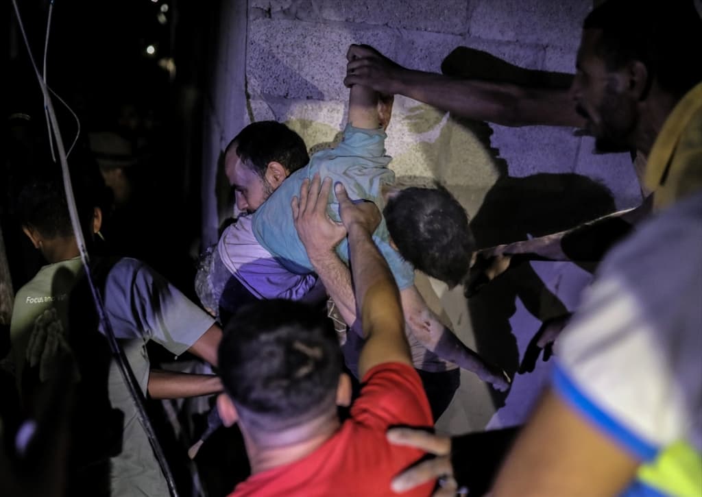 AA-20231011-32368137-32368135-U_IZRAELSKIM_NAPADIMA_U_GAZI_UBIJENO_NAJMANJE_950_PALESTINACA.jpg