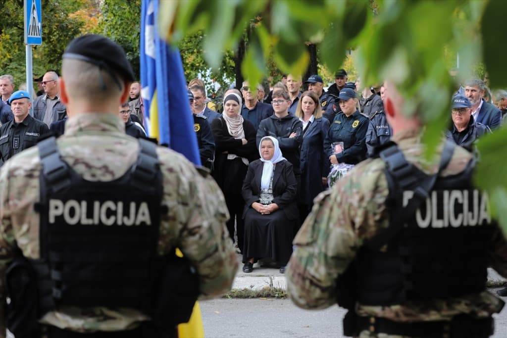 AA-20231026-32523980-32523975-PETA_GODISNJICA_OD_UBISTVA_SARAJEVSKIH_POLICAJACA_SEHOVICA_I_VUJINOVICA_POSAO_OBAVLJALI_PROFESIONALNO_I_POSTENO.jpg
