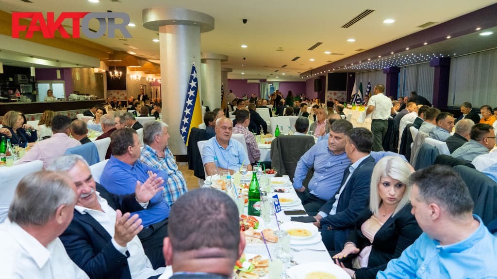 mostar-iftar1.jpg