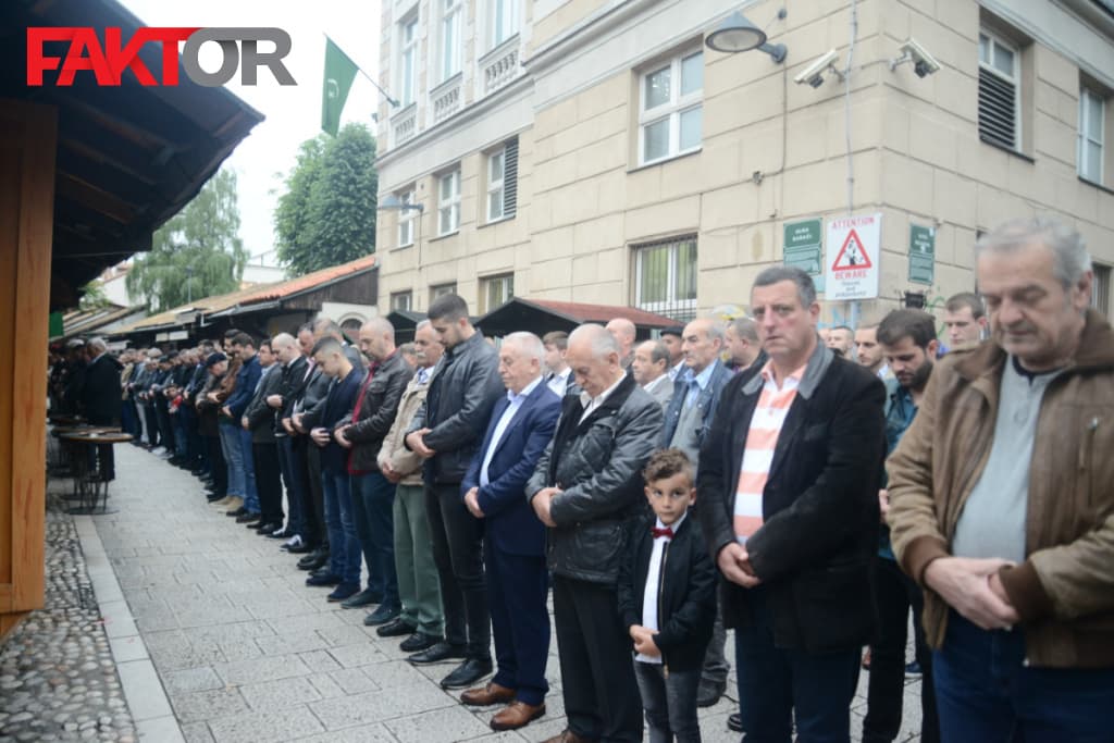 Bajram namaz Begova džamija