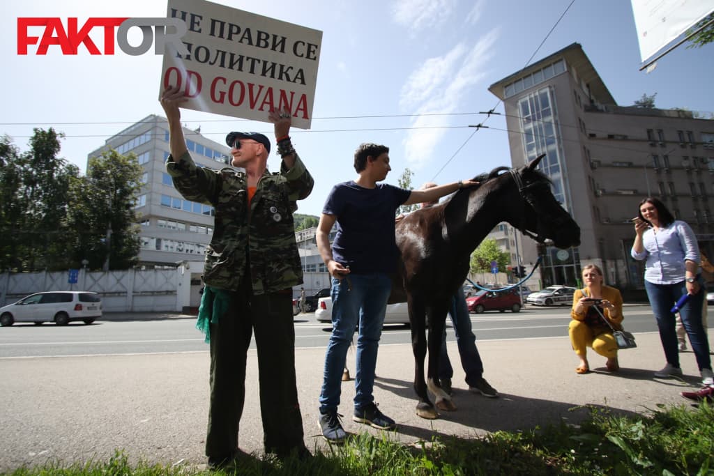 Potkivanje OHR protest Restart