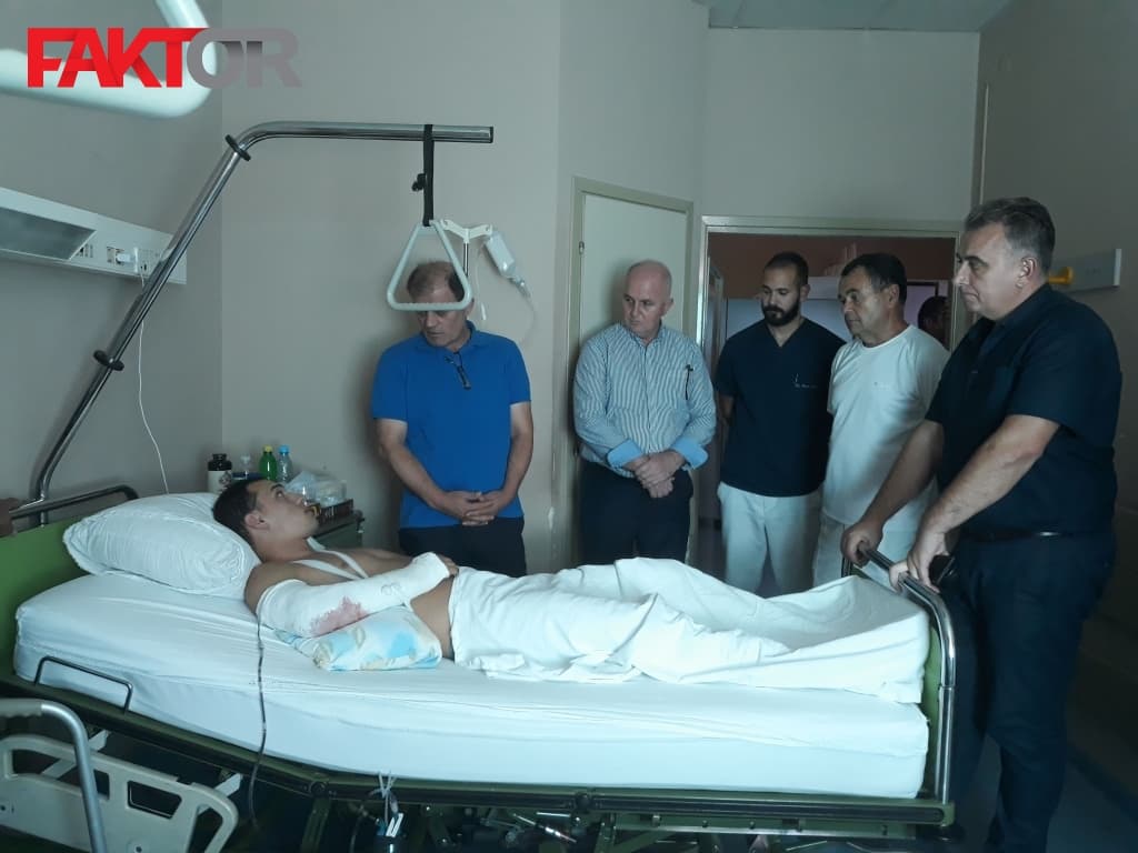 đenan_hubana_ranjeni_policajac.jpg