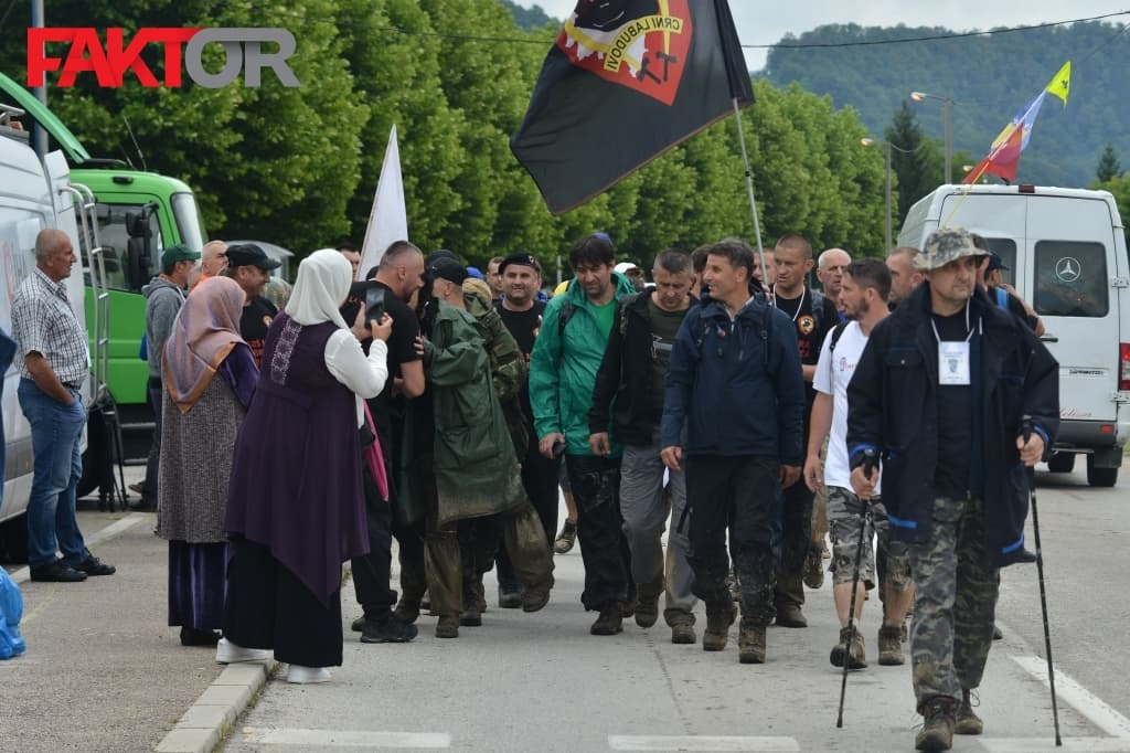 Dolazak Crnih Labudova u Potočare