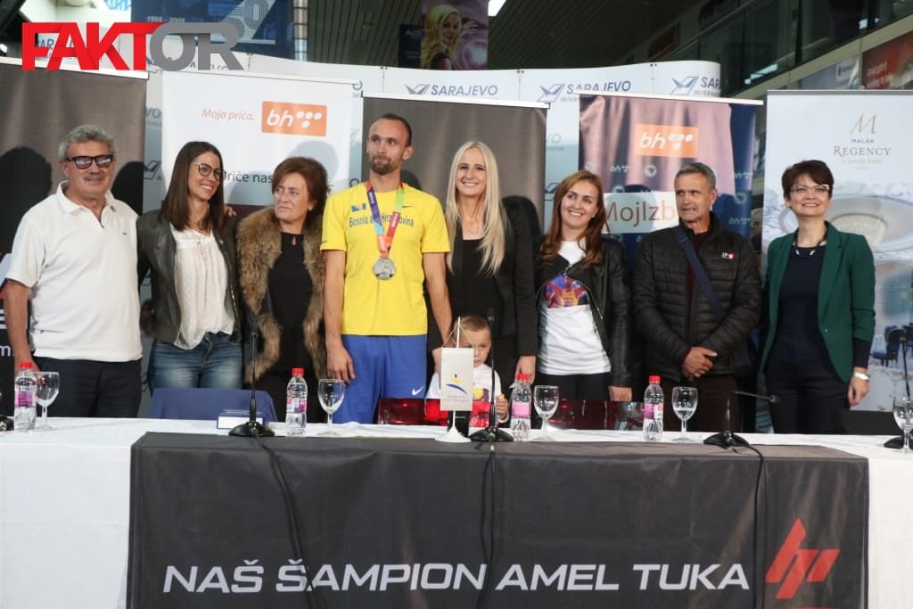 Doček Amel Tuka aerodrom Sarajevo