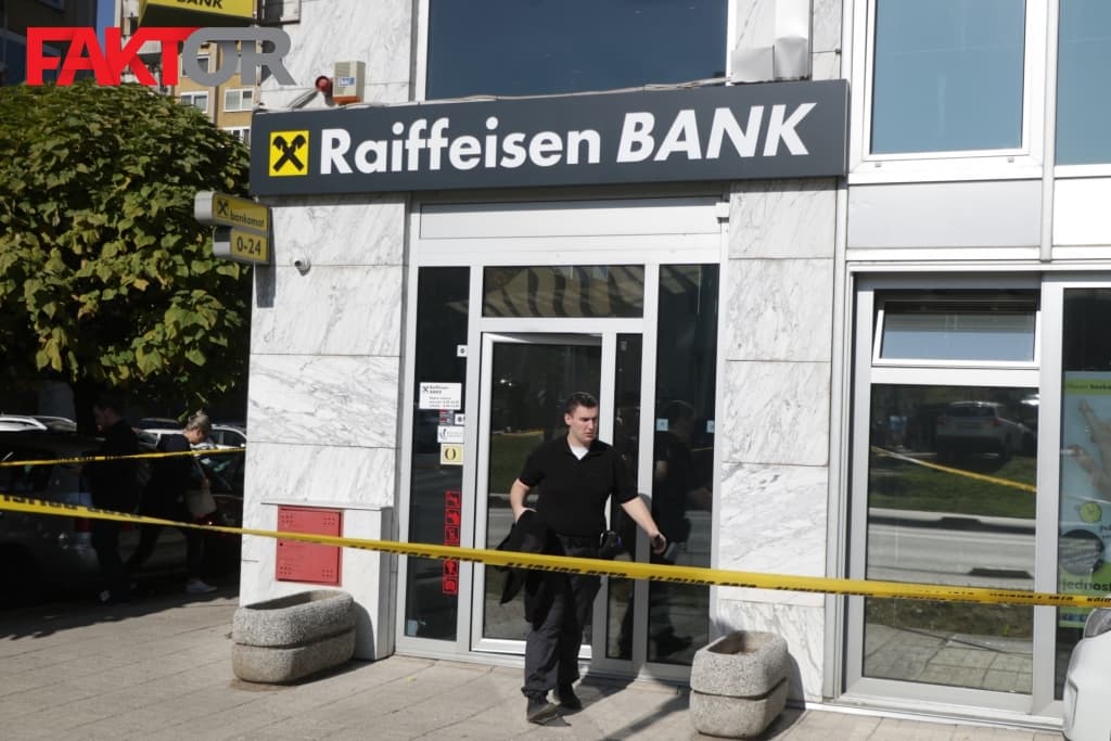 Pljačka Raiffeisen banka Azize Šaćirbegović