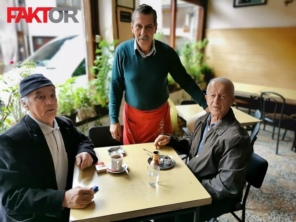 Kafana kod Bega