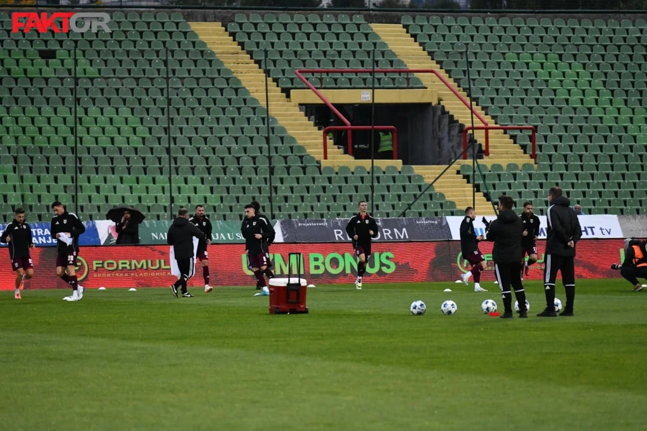 FK Sarajevo, HŠK Zrinjski, Zagrijavanje