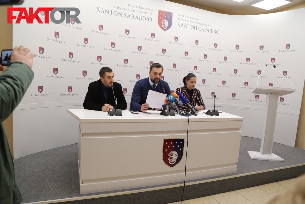 Vandredna press konferencija rukovodstva Skupštine KS  