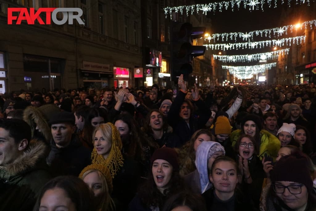 Koncert Zabranjeno pušenje Titova