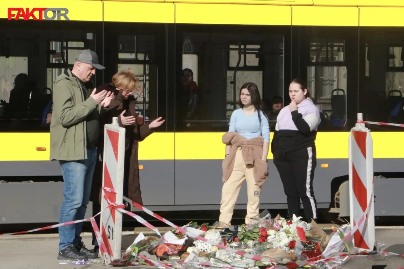 Protesti ispred Zemaljskog muzeja,tramvaj,nesreća