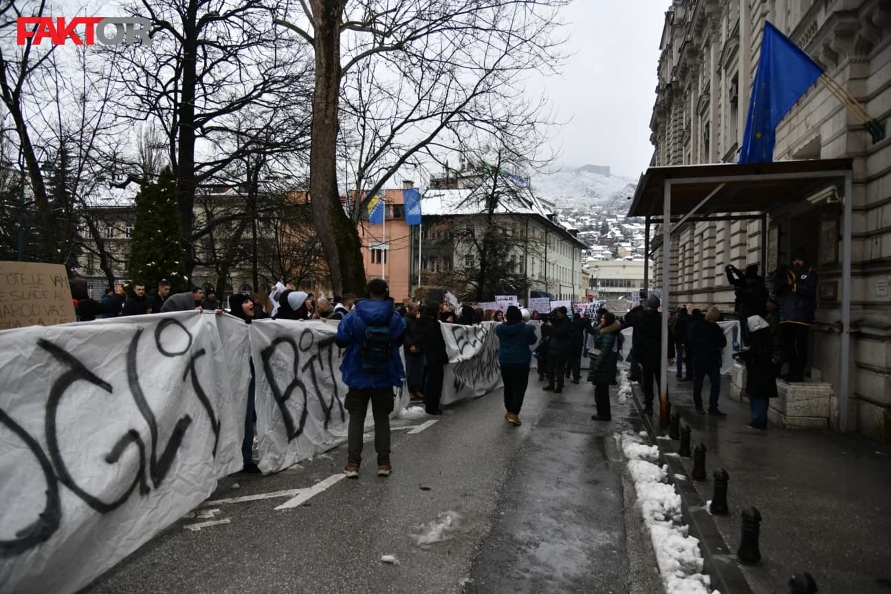 Protest povodom tramvajske nesreće u Sarajevu
