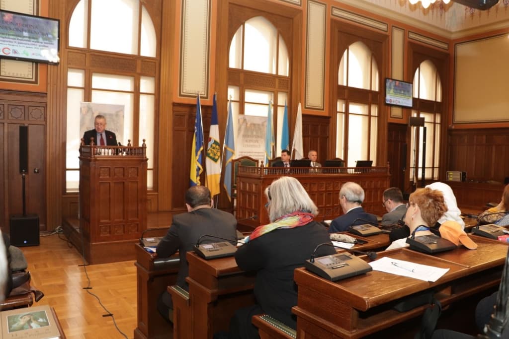 konferencija (1).jpg
