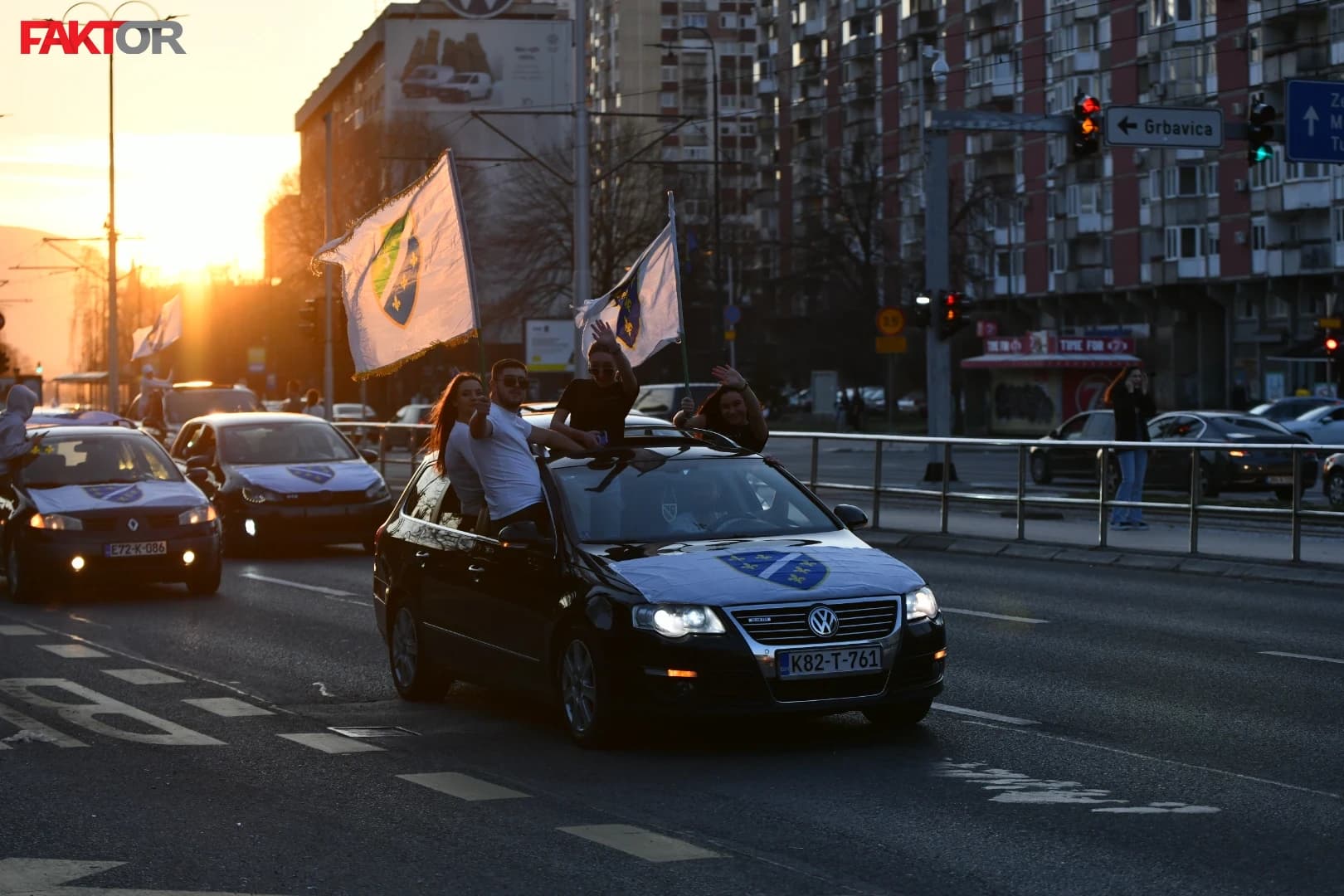 Defile, Dan nezavisnosti, Pofalići