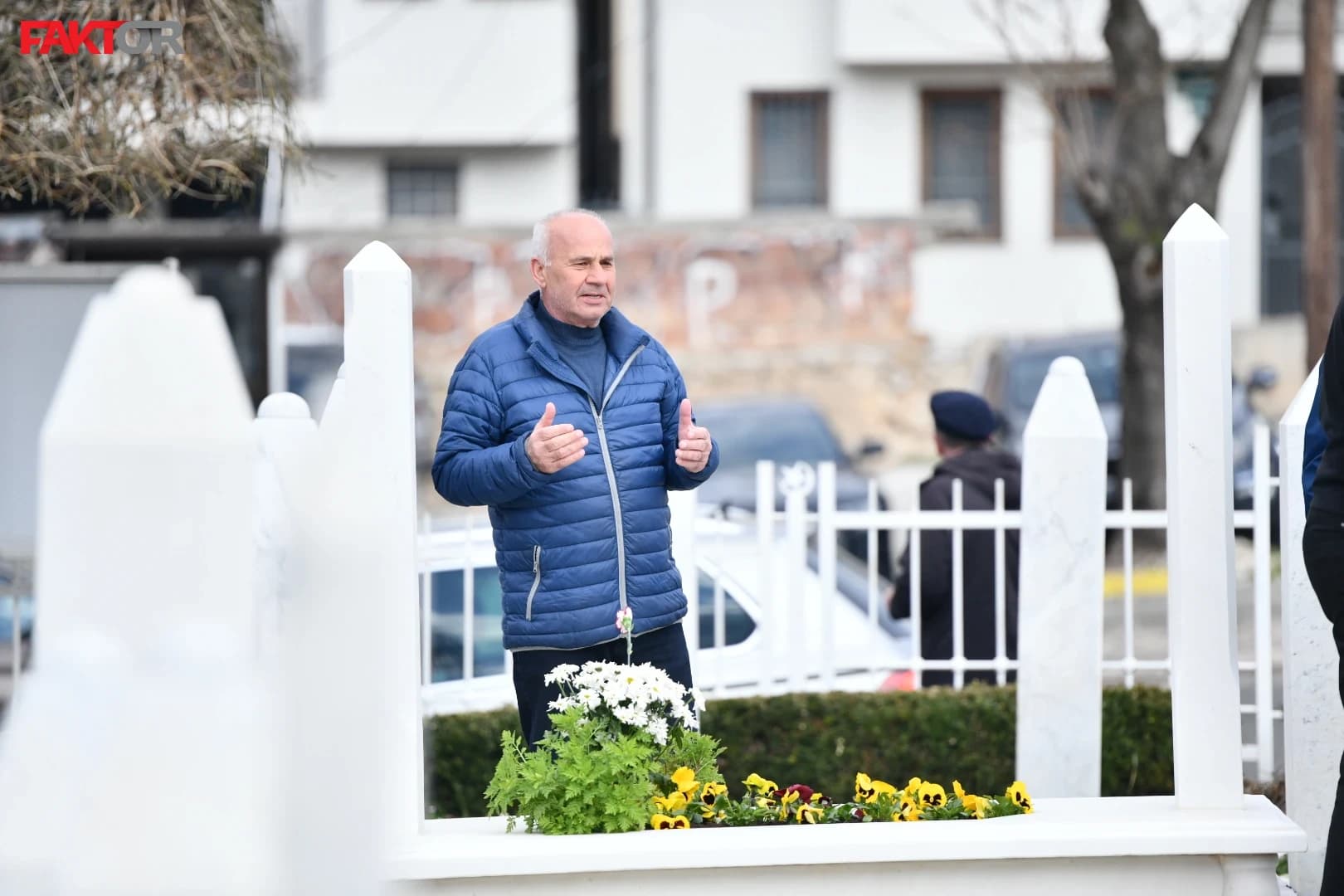 Dan Šehida, Polaganje cvijeća, Kovači