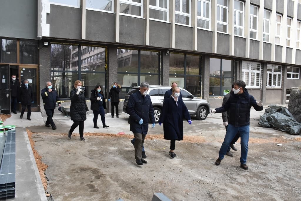 izolatorij fakultet nasloccc.JPG