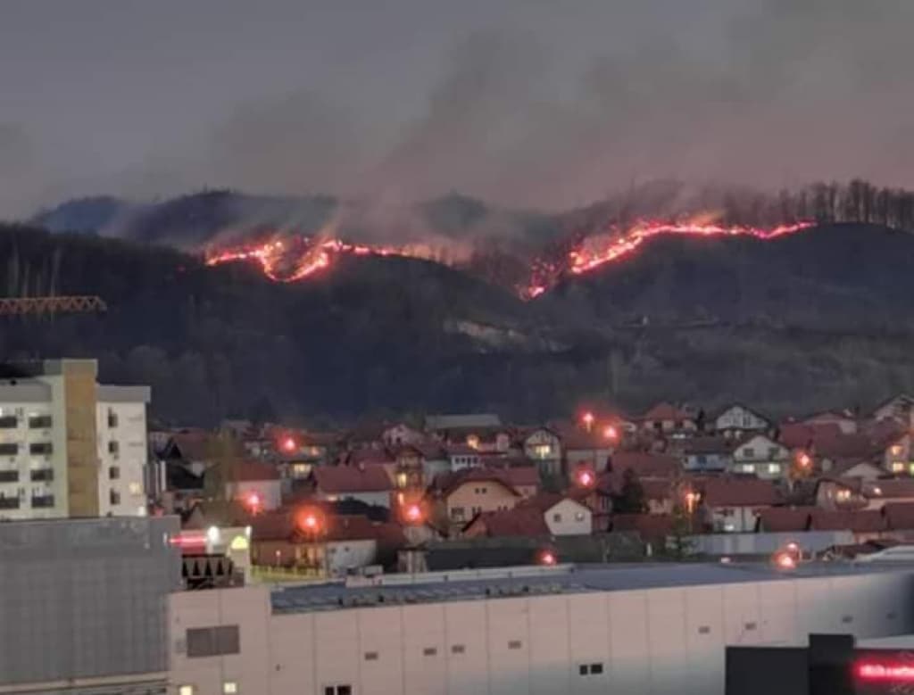 pozar-tuzla.jpg