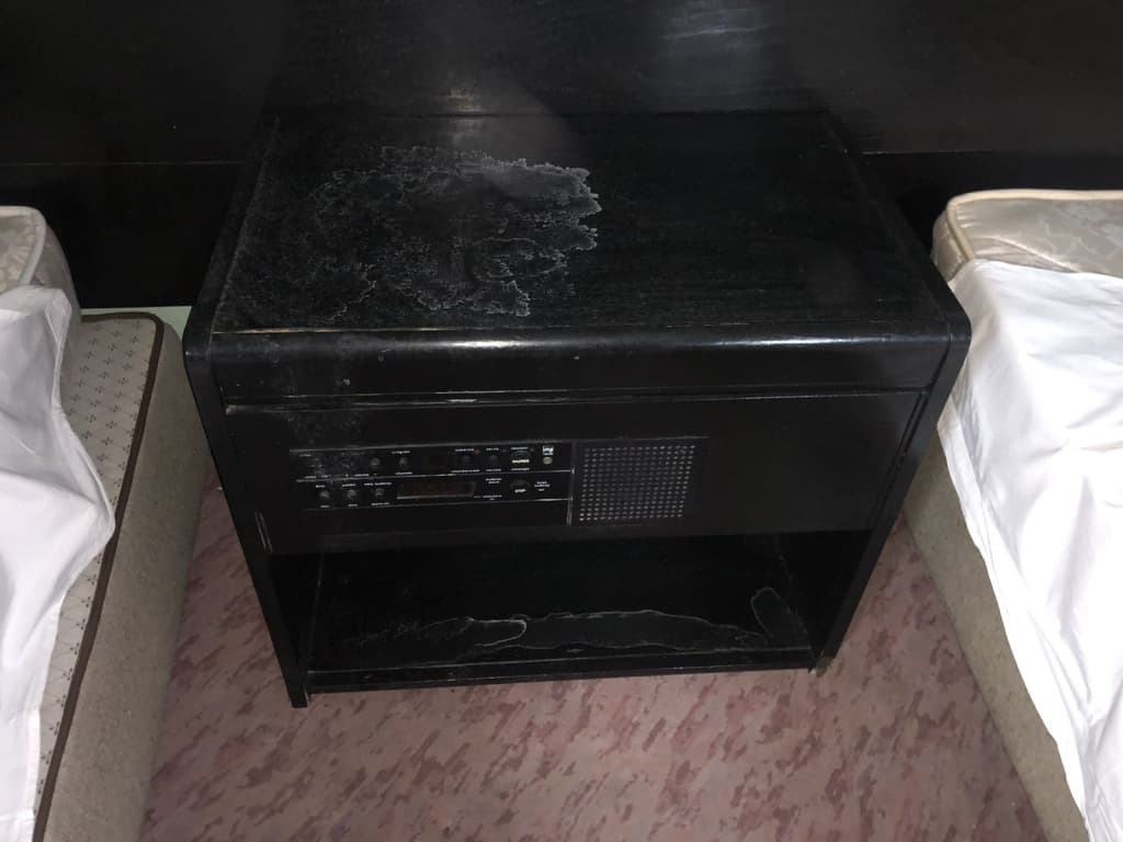 hotel tuzla, losi uvjeti  (4).jpg