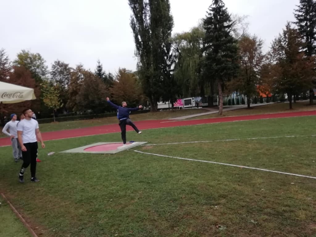 42961462_2195185334061388_1934195610735345664_o.jpg