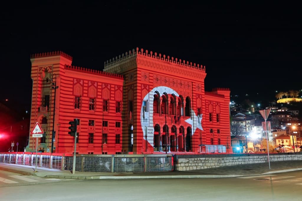 vijećnica (2).jpg