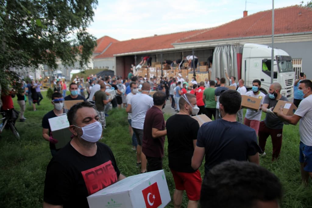 pazar2.jpg
