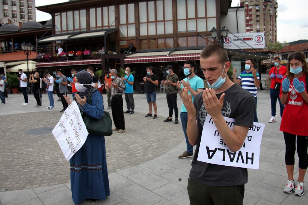 protest2.jpg