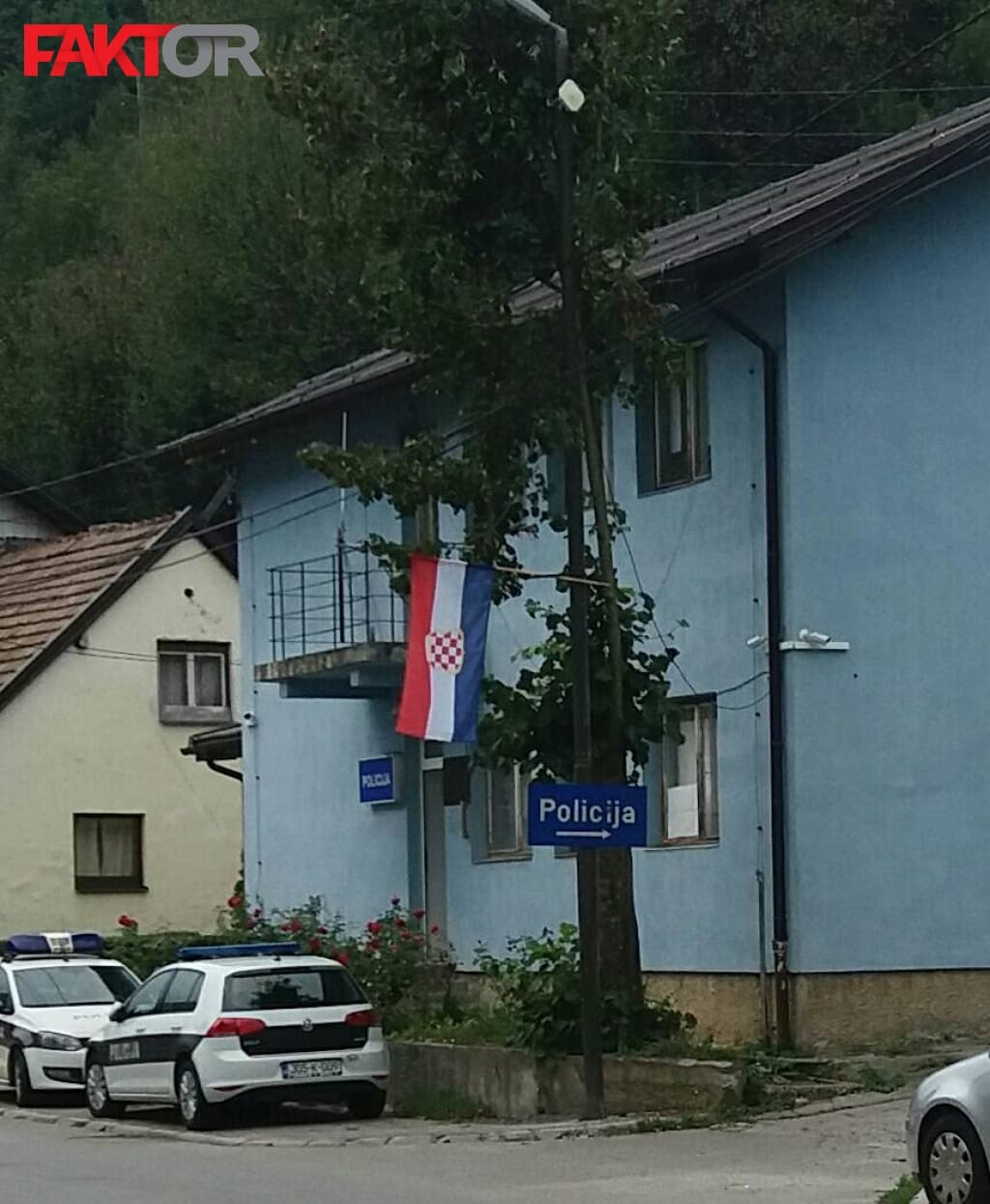 zastava herceg bosne u kreševu.jpg