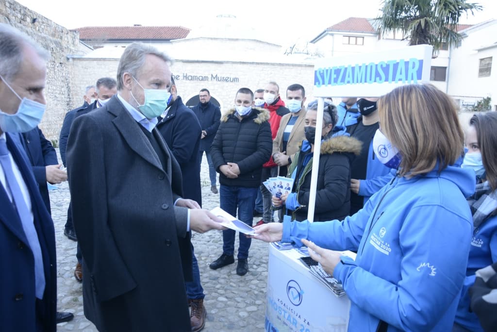 Izetbegović Mostar.jpg
