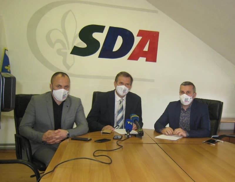 Zastupnici SDA u Skupštini TK