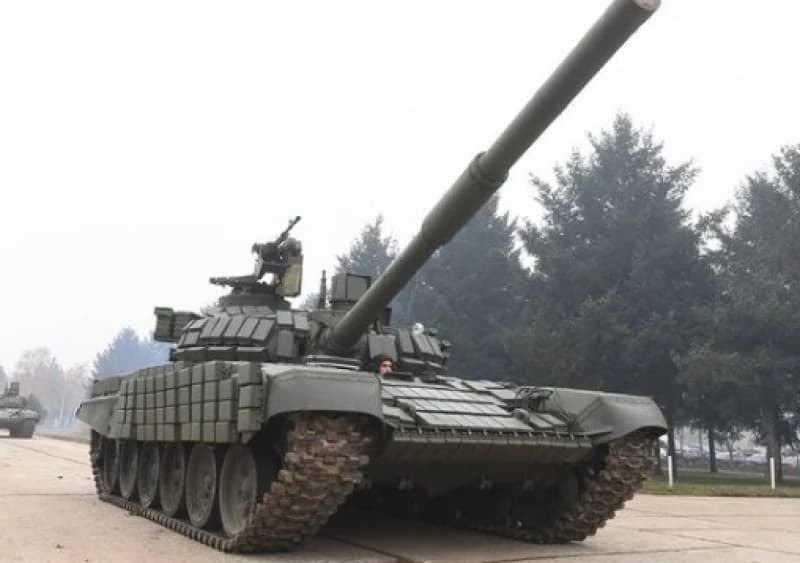 Rusija donirala Vojsci Srbije 30 tenkova i 30 oklopnih vozila