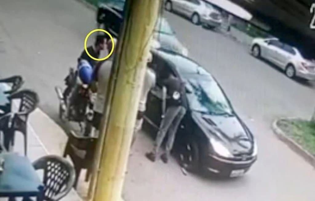 Policajac slučajno upucao prijatelja pa odlučio da si oduzme život