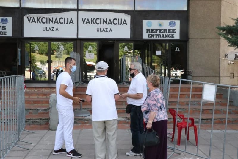 U Zetri revakcinacija građana AstraZenecom i za one koji su primili prvu dozu van BiH