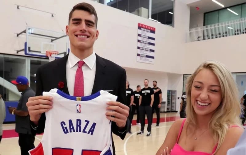 Double-double Luke Garze: Pogledajte kako je potencijalni Zmaj razbio Lakerse