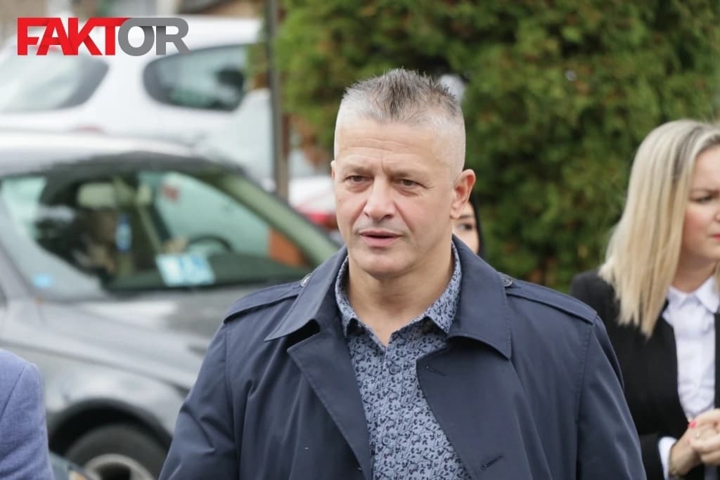 Janjić tvrdi da je O-1 pričao "homogeno", a mijenjao optužnicu zbog njegovih različitih iskaza