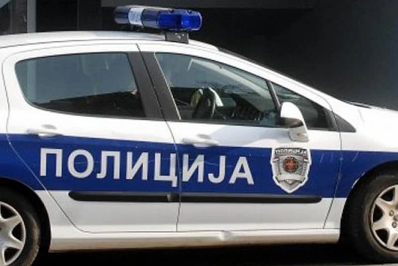 Policijsko vozilo 
