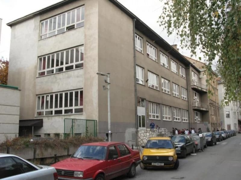 Srednja zubotehnička škola 