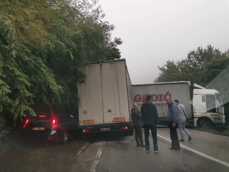Banj Brdo: Zastoj u saobraćaju