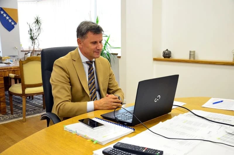 Fadil Novalić