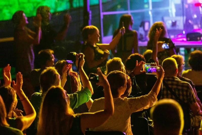 klub, koncert, svirka